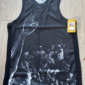 Under Armour Curry Signature Sub Tank 6000783-001 Black Mesh NWT - size S